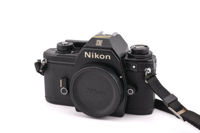 Nikon EM Gecontroleerd en Goedgekeurd