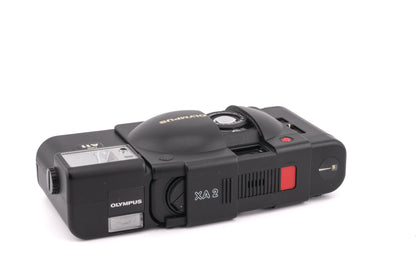 Olympus XA2 + A11 Elektronische Flitser