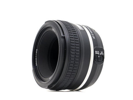 Nikon AF-S Nikkor 50mm f/1,8G (Édition Spéciale DF)
