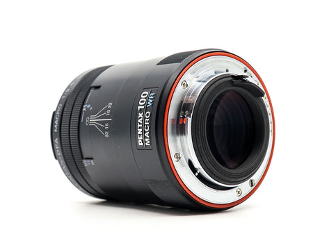 Pentax SMC Pentax-D FA 100mm F/2.8 Macro