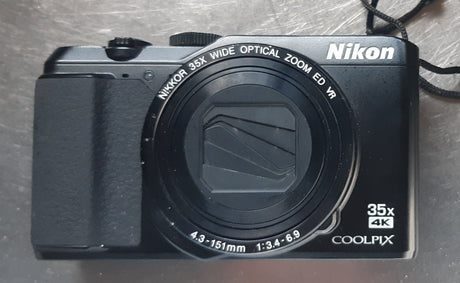 NIKON COOLPIX A900