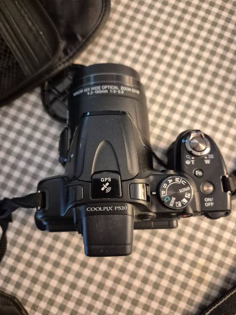 Nikon Coolpix P520