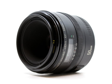 Canon EF 50mm f/2.5 Macro Lens