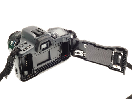 Minolta Dynax 500si Super + Objectif Zoom AF 35-70mm f4