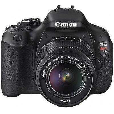 EOS Rebel T3I SLR - Zwart + Canon Zoomlens EF-S 18-55mm f/3.5-5.6 IS II