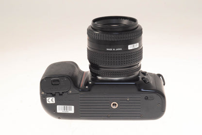 Nikon F50 + 35-70mm f3.3-4.5 AF Nikkor Lens