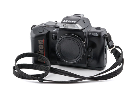 **Nikon F-401s**