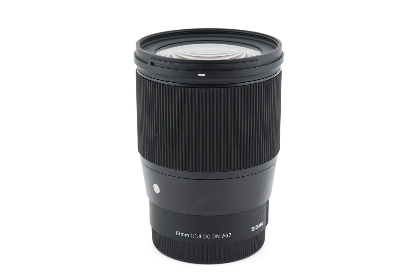Sigma 16mm f1.4 DC DN Contemporary · image principale