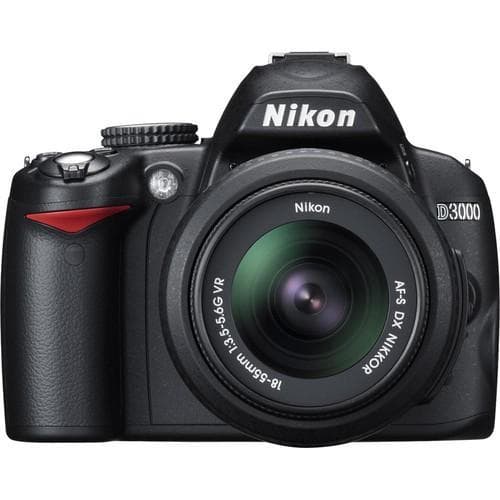 Réflex D3000 - Negro + Nikon AF-S DX Nikkor 18-55mm f/3.5-5.6G ED + Nikon AF-S DX Nikkor 55-200mm f/4-5.6G ED f/3.5-5.6 + f/4
