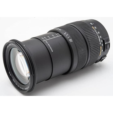 Sigma Nikon EF 18-200mm f/3.5-6.3 Lenzen