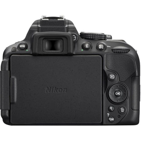 Réflex D5300 - Noir + Nikon AF-S DX Nikkor 18-105mm f/3.5-5.6G ED VR f/3.5-5.6