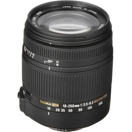 Sigma Nikon F 18-250mm f/3.5-6.3 Objectieven