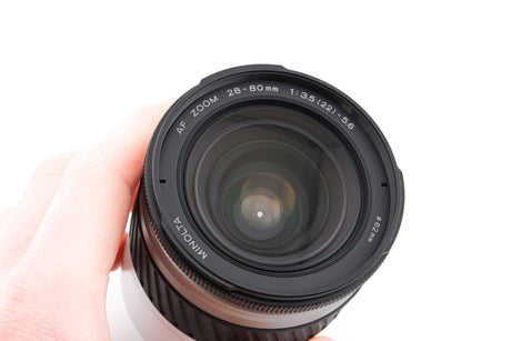 Minolta Dynax 404si + 28-80mm f3,5-5,6 AF Zoom
