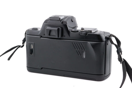 **Nikon F-401s**