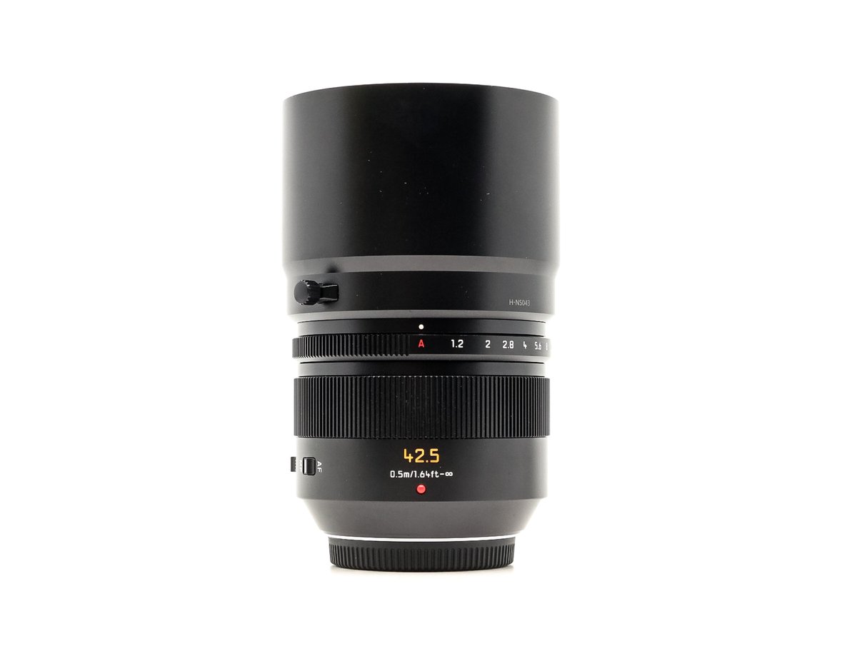 Panasonic Leica DG Nocticron 42,5 mm f/1,2 ASPH · image principale