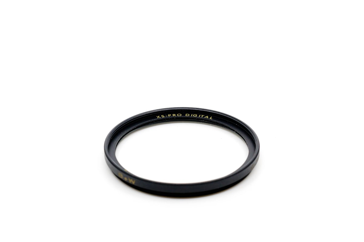 B+W 49mm MASTER 010 UV-Haze MRC Nano Filter · hoofdafbeelding