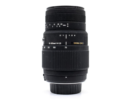 Sigma 70-300mm f/4-5.6 Macro - Monture Nikon