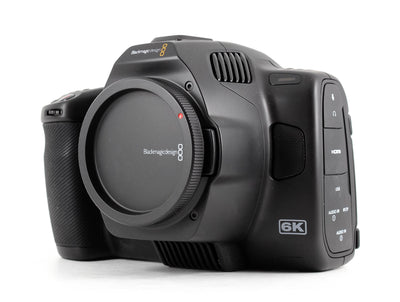 Blackmagic Design Pocket Cinema Camera 6K G2 - Monture Canon EF