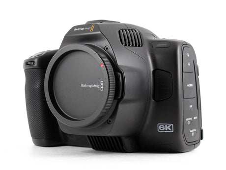 Blackmagic Design Pocket Cinema Camera 6K G2 - Monture Canon EF