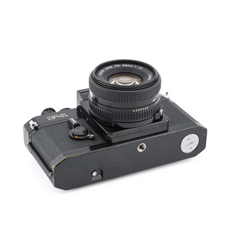 Canon F-1n + 50mm f1.8 FDn - Premium Vintage 35mm Spiegelreflexcamera