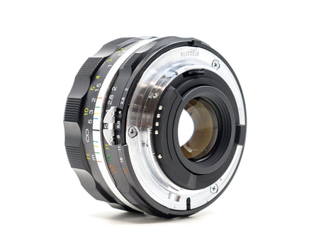 Voigtlander Ultron 40mm f/2 SL IIs - Monture Nikon