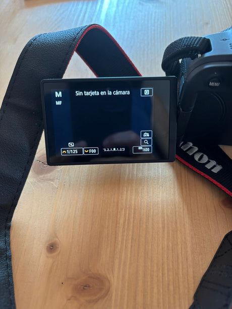 Canon R10
