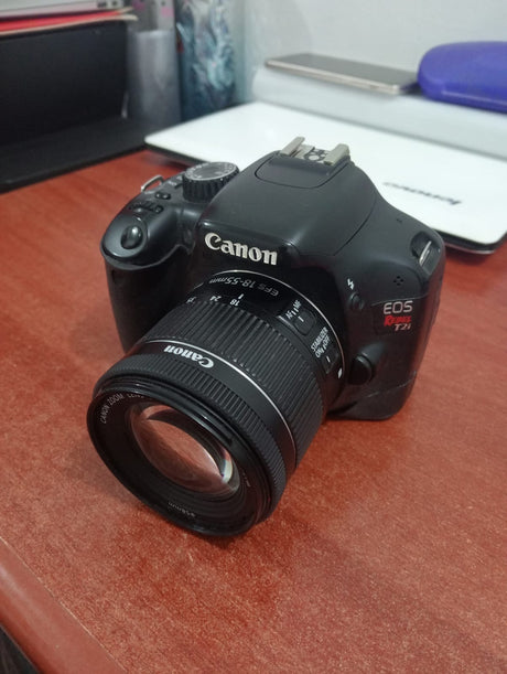 Canon Canon EOS Rebel T2i