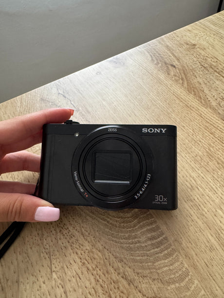 Sony CyberShot DSC-WX500