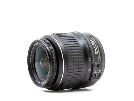 Nikon AF-S DX Nikkor 18-55 mm f/3,5-5,6G ED II