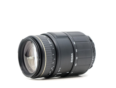 Sigma 70-300mm f/4-5.6 APO Macro - Monture Nikon