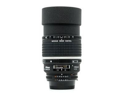 Nikon AF DC Nikkor 135 mm f/2D