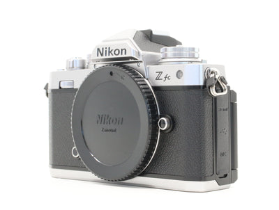 Nikon Z fc | Stijlvolle Systeemcamera's | Camera Market