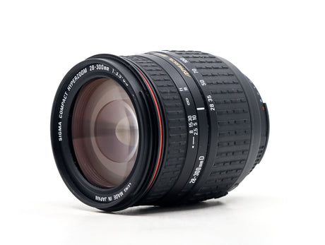 Sigma 28-300mm f/3,5-6,3D Aspherical IF - Monture Nikon