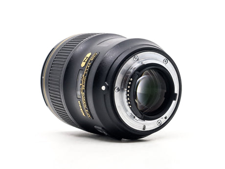 Achetez l'objectif Nikon AF-S Nikkor 28mm f/1.4E ED | Camera Market
