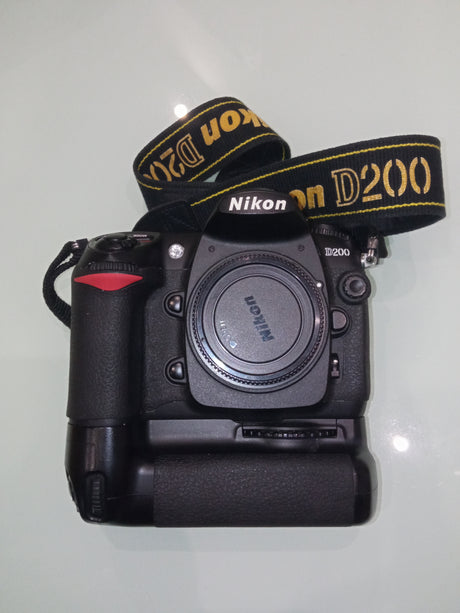 Nikon D200