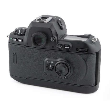 Nikon F100 (Boîtier uniquement)