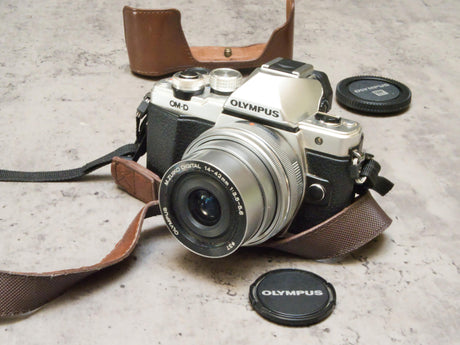 Olympus OM-D E-M10 Mark II