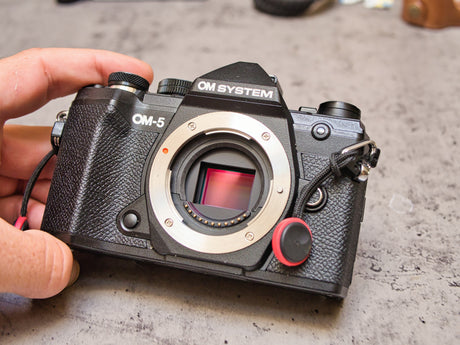 Olympus OM-5