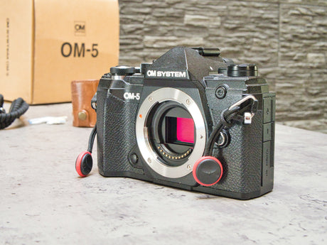 Olympus OM-5