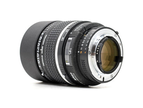 Nikon AF DC Nikkor 105 mm f/2D