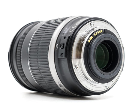 Canon EF-S 18-200mm f/3,5-5,6 IS