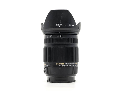 Sigma 18-250mm f/3,5-6,3 DC OS HSM - Monture Sony A