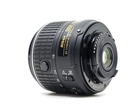 Nikon AF-S DX Nikkor 18-55 mm f/3,5-5,6G VR II