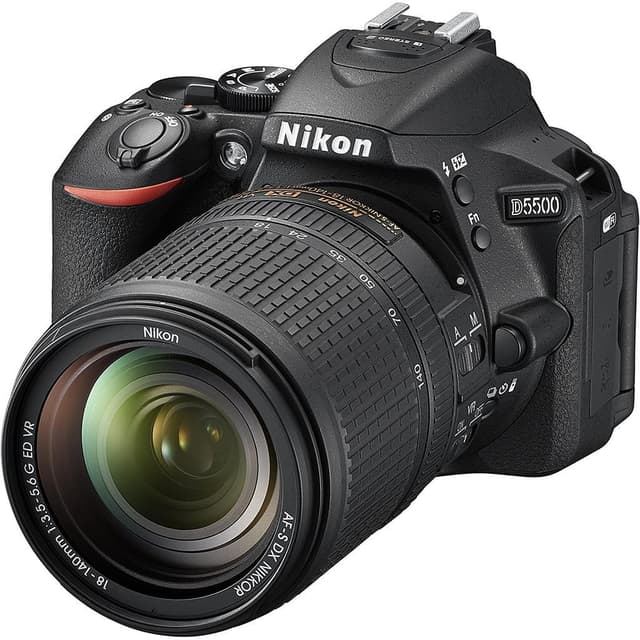 D5500 SLR - Black + Nikkor AF-P Nikkor 18-55mm f/3.5-5.6 G DX VR f/3.5-5.6 G de segunda mano en Camera Market