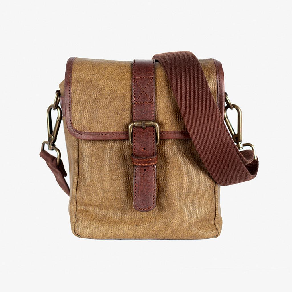 Sac à dos appareil photo Berlin Olive Green Waxed Canvas · image principale