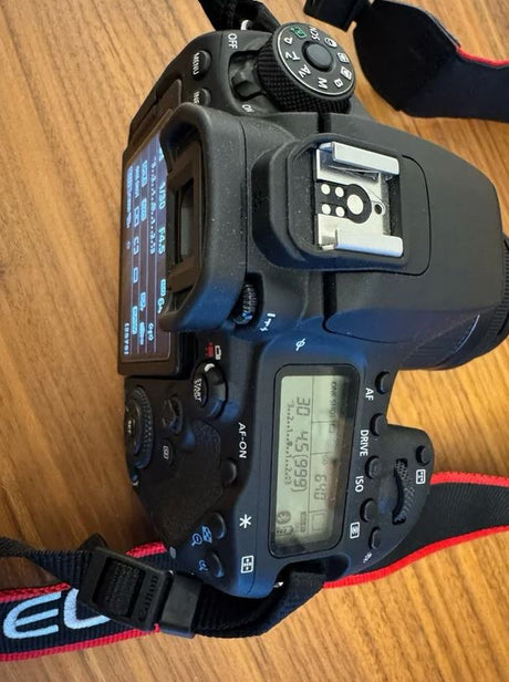 Canon 90D