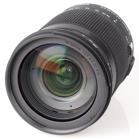 Sigma Nikon 18-300mm f/3,5-6,3 Objectifs