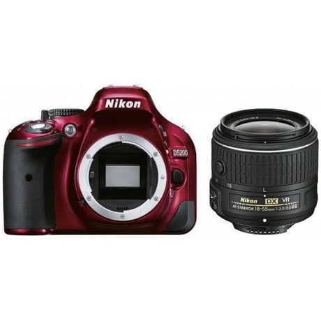 Réflex D5200 - Rouge + Nikon AF-S DX Nikkor 18-55 mm f/3.5-5.6G IF-ED VR f/3.5-5.6
