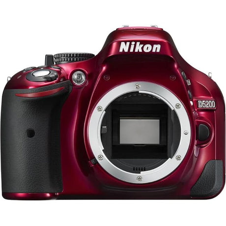 Réflex D5200 - Rouge + Nikon AF-S DX Nikkor 18-55 mm f/3.5-5.6G IF-ED VR f/3.5-5.6