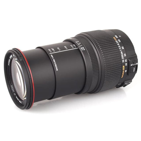 Sigma Nikon AF 18-200mm f/3.5-6.3 Lenzen